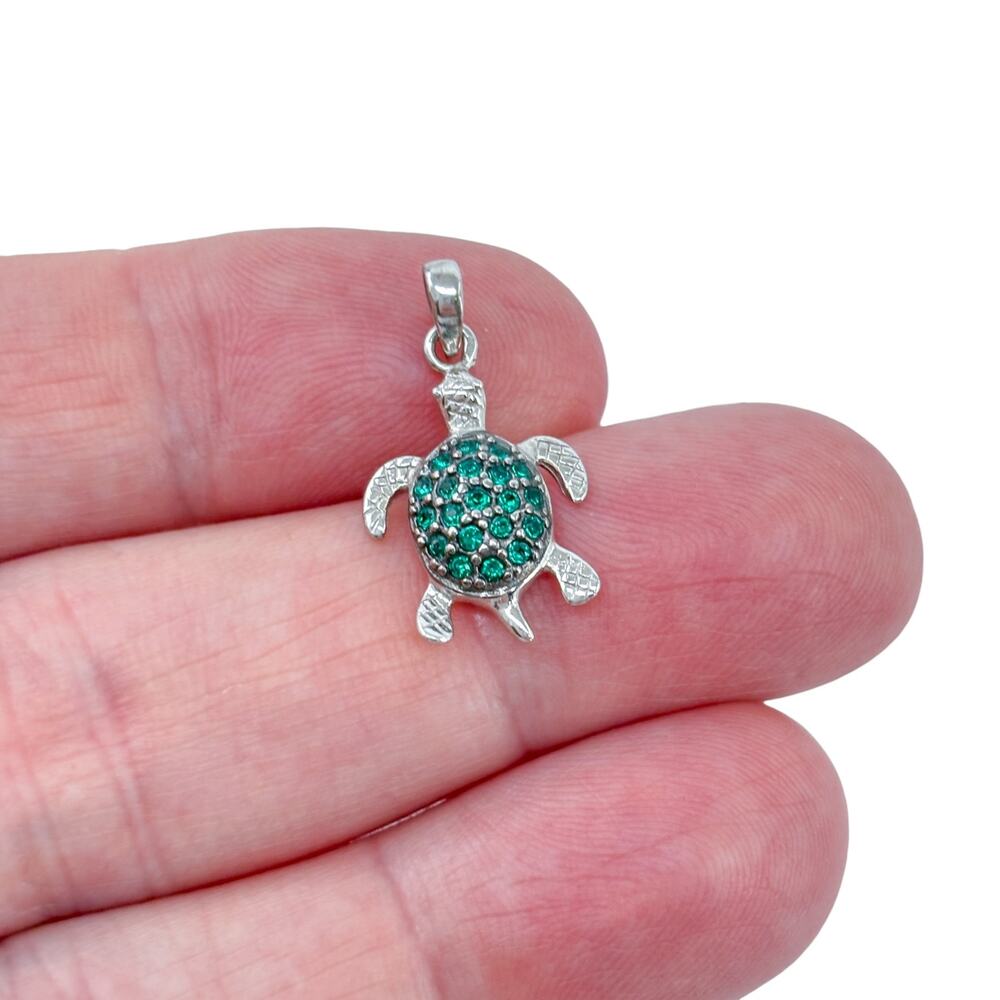 Vintage Sterling Silver 925 Green Cubic Zirconia Turtle Pendant